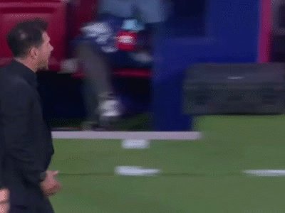 1712821137100010608.gif 凯尔.gif