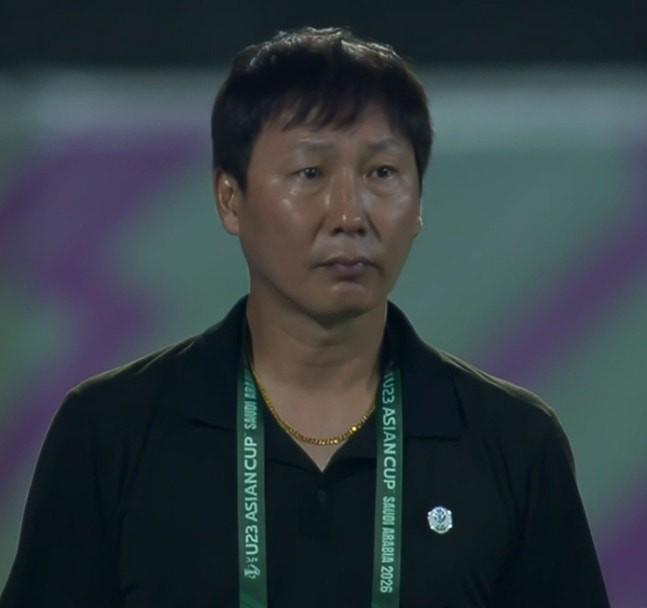 半岛体育官网-越南U23主帅：始终对球员们充满信心，夺得季军是进步的契机